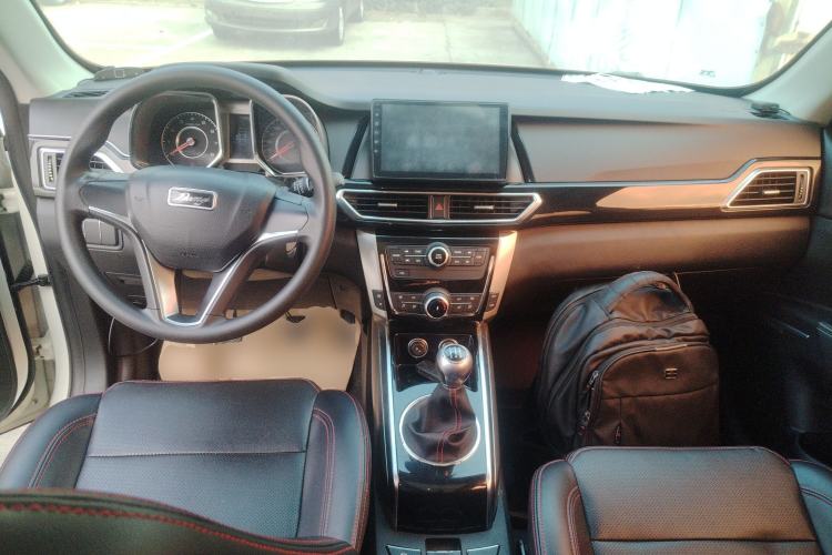 Used Zotye Domy X5 2017 Value Edition 1.6L Manual Fashion Model
