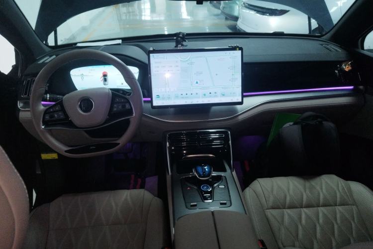 Used BYD Tang New Energy 2024 DM-i Glory Edition 112KM Prestige Model
