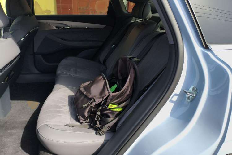 Used VOYAH PASSION 2023 Four-Wheel Drive Long-Range Version