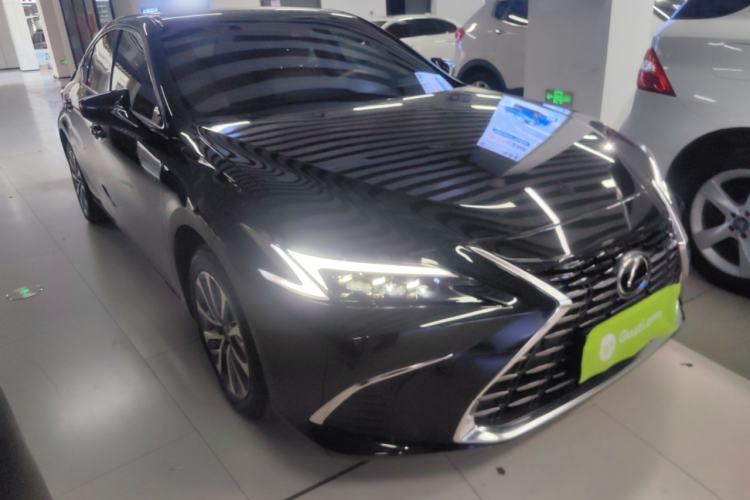 Used Lexus ES 2025 200 Premium Edition
