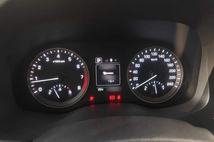 Used Hyundai Tucson 2018 1.6T Dual-Clutch Two-Wheel Drive 15th Anniversary Special Edition
