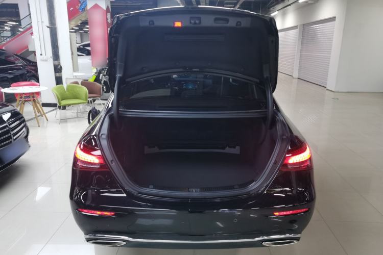 Used Mercedes-Benz E-Class 2022 Updated E 260 L
