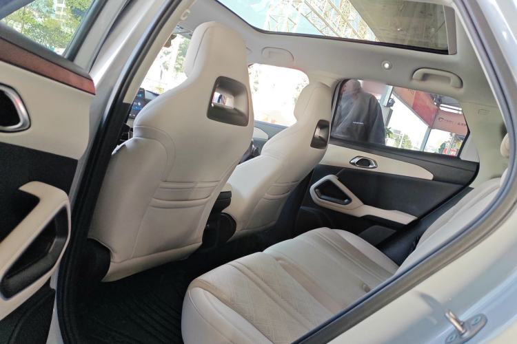 Used BYD Yuan UP 2024 401KM Leading Edition
