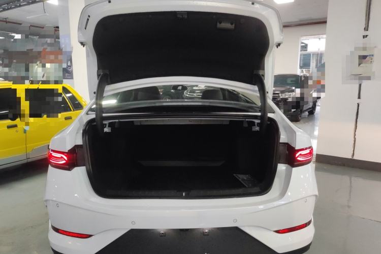 Used BYD Qin PLUS 2025 DM-i Smart Drive 55KM Leading Model