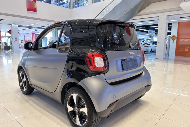 Used  fortwo 2018 1.0L 52kW Hardtop Passion Edition China V Standard
