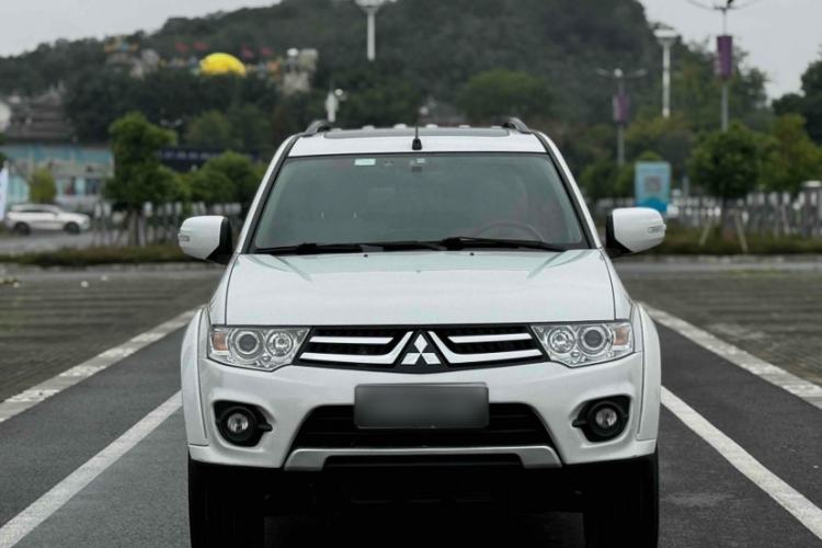 Used Mitsubishi Pajero Sport 2013 3.0L Automatic Two-Wheel Drive Luxury Edition