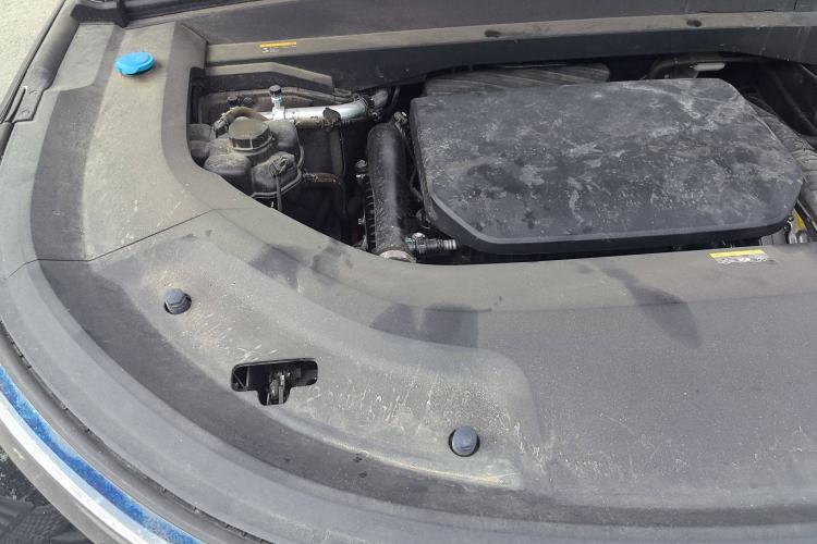 Used Li Auto L8 2023 Pro Model
