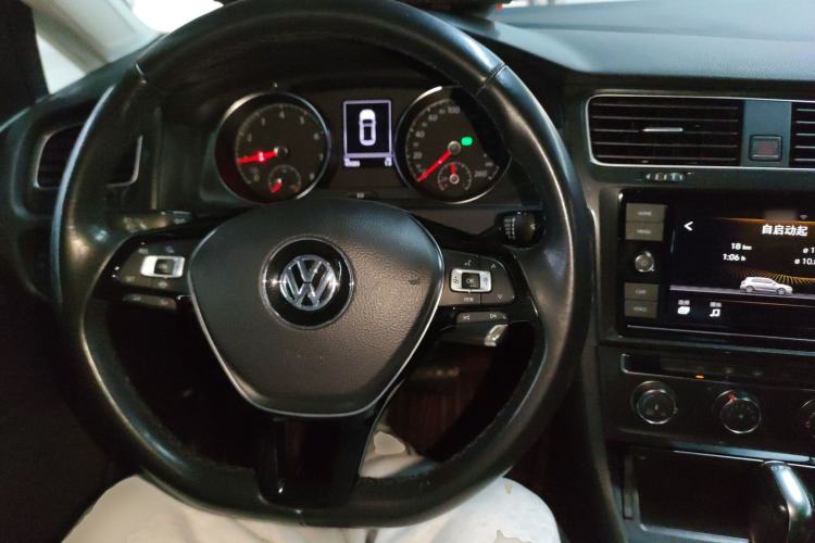 Used Volkswagen Golf 2019 280TSI DSG Comfort Version China VI Standard
