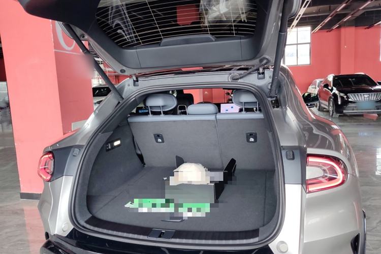 Used  YU7 2025 Ultra-Long Range Rear-Wheel Drive Version
