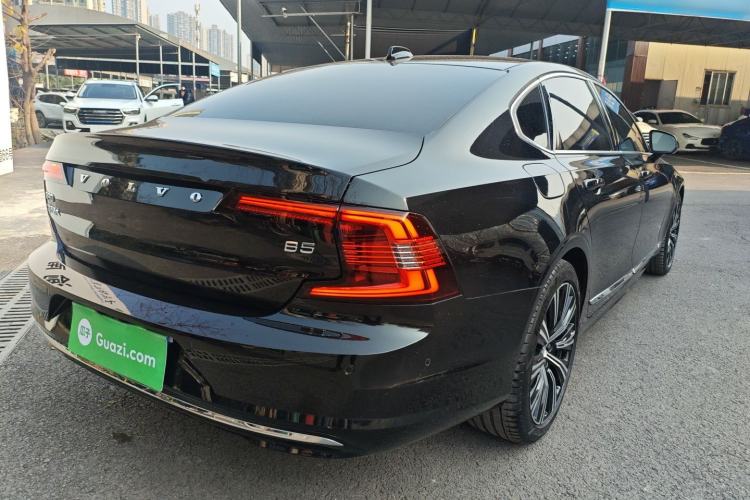 Used Volvo S90 2024 B5 Luxury Smart Edition
