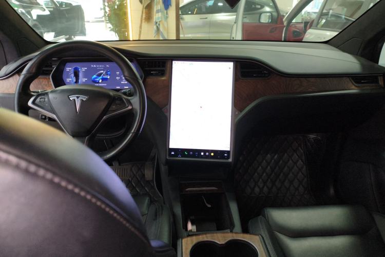 Used Tesla Model X 2019 Long-Range Version
