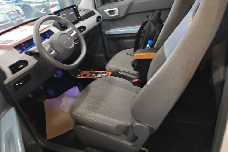 Used Geely Galaxy Panda 2024 Panda Mini 200km Endurance Bear
