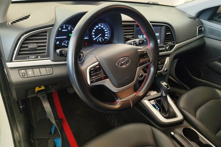 Used Hyundai Elantra 2016 1.6L Automatic ZhiXuan – Elite Version