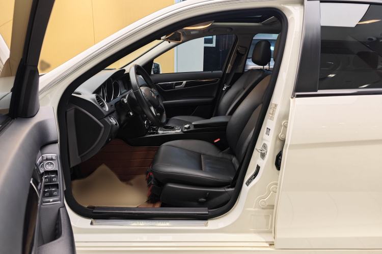 Used Mercedes-Benz C-Class 2013 C 180 Classic Grand Edition