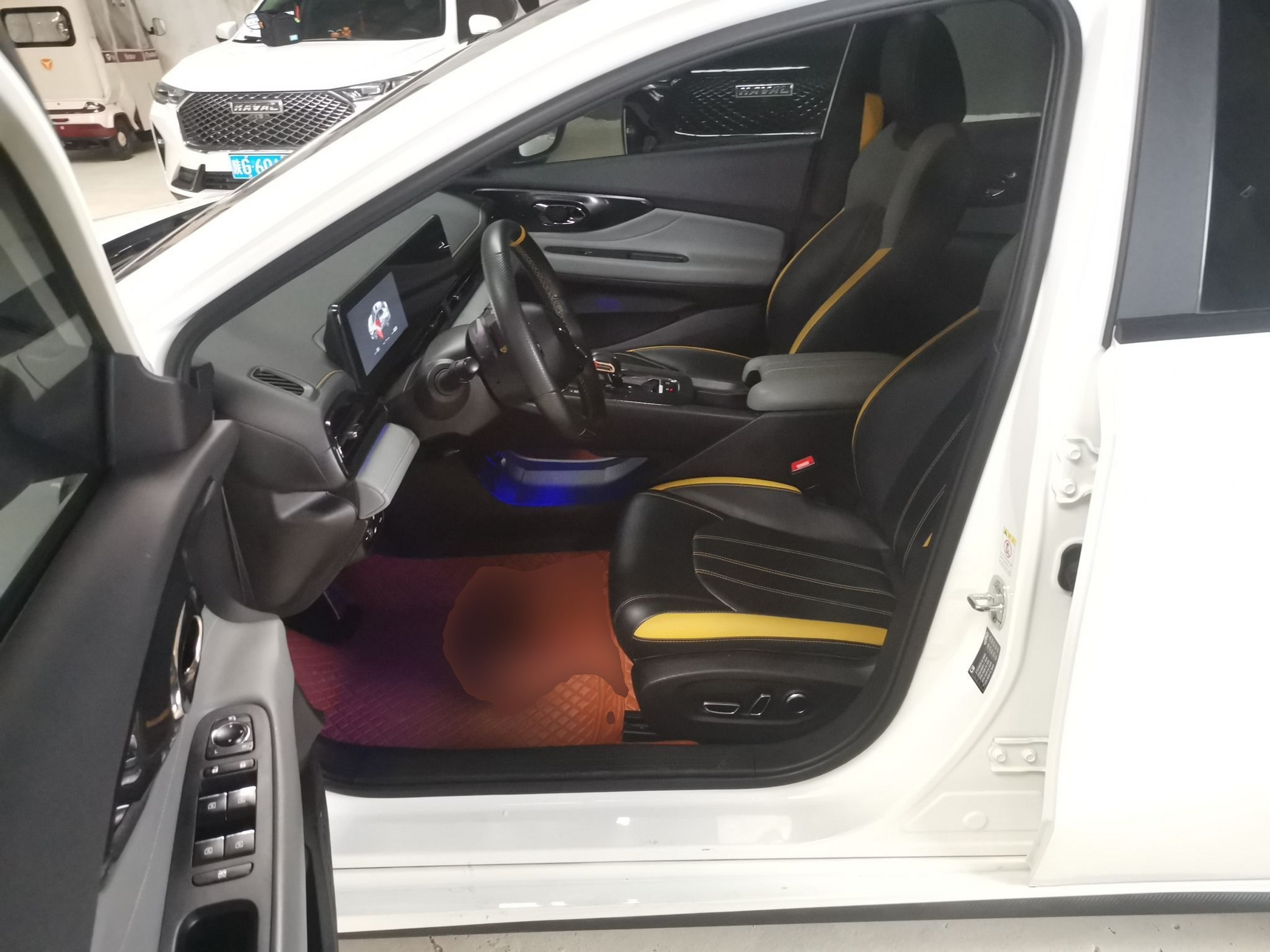 المقاعد الأمامية داخل السيارة