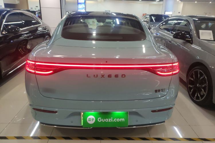 Used Hima Luxeed S7 2024 Max+
