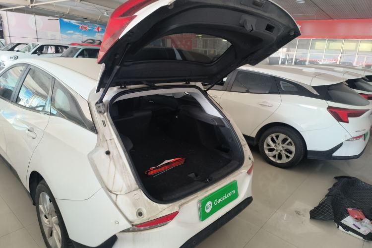 Used Buick Velite 6 2023 430km Range Commuter Version
