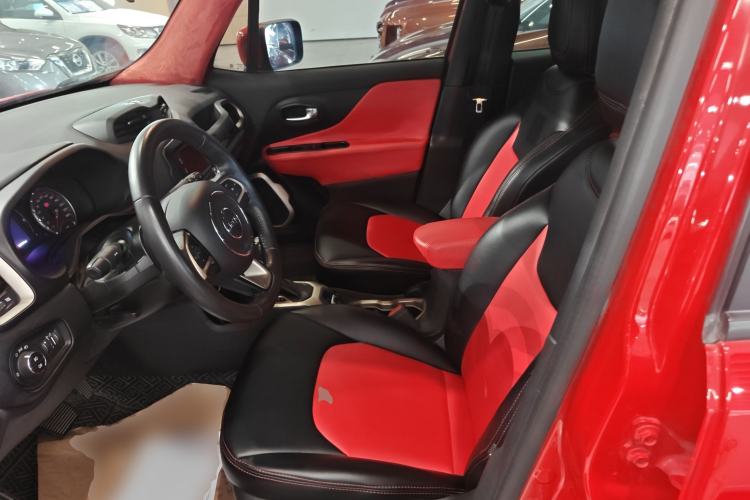 Used  Renegade 2017 180TS Automatic Four-Wheel Drive Yue Neng Convertible Edition