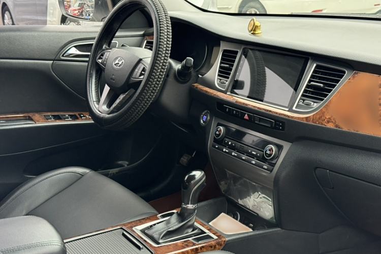 Used Hyundai Mistra 2014 1.8L Automatic Deluxe DLX Model
