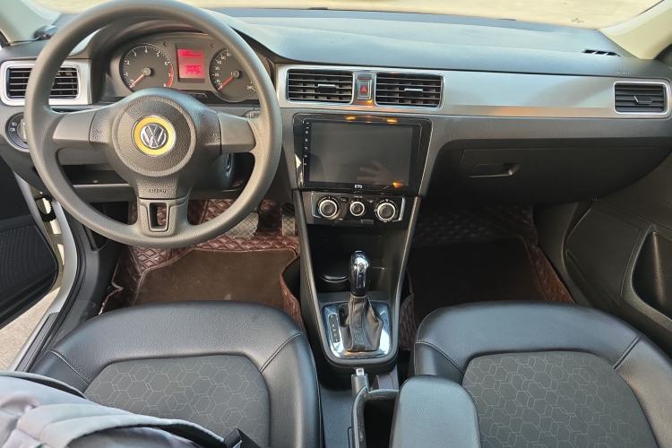 Used Volkswagen Santana 2015 1.6L Automatic Comfort Edition
