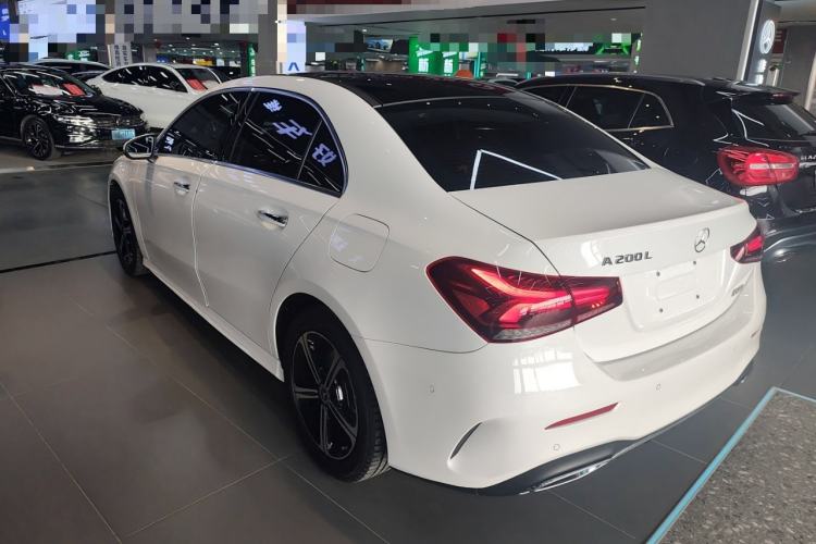 Used Mercedes-Benz A-Class 2022 Revised Version A 200 L Sport Sedan Fashionable Style
