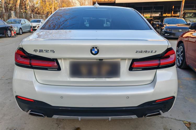 Used BMW 5 Series 2022 Second Facelift 525Li M Sport Package
