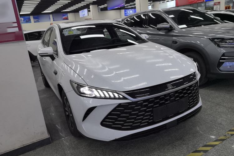 Used BYD Qin PLUS 2025 DM-i Smart Drive 120KM Superior Model