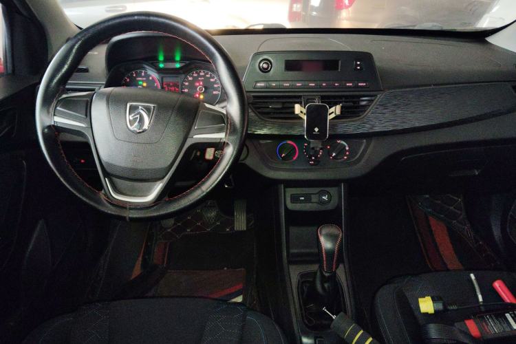 Used Baojun 310 2016 1.2L manual Comfort trim level