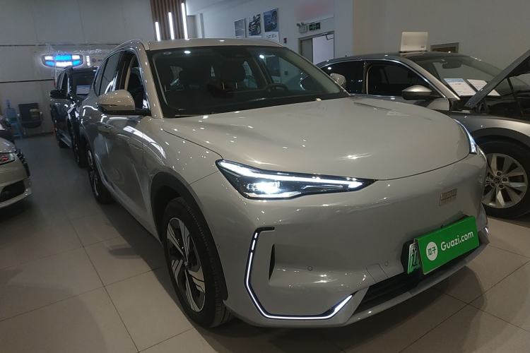 Used  E5 2024 530km Starship Edition