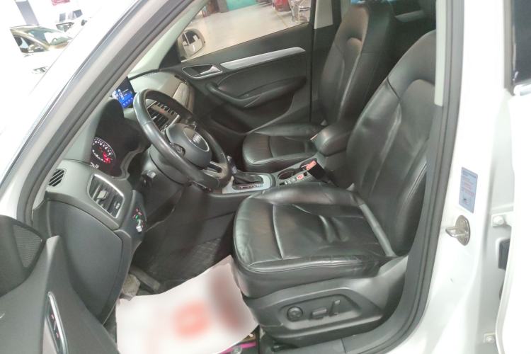 Used Audi Q3 2015 35 TFSI Comfort Model
