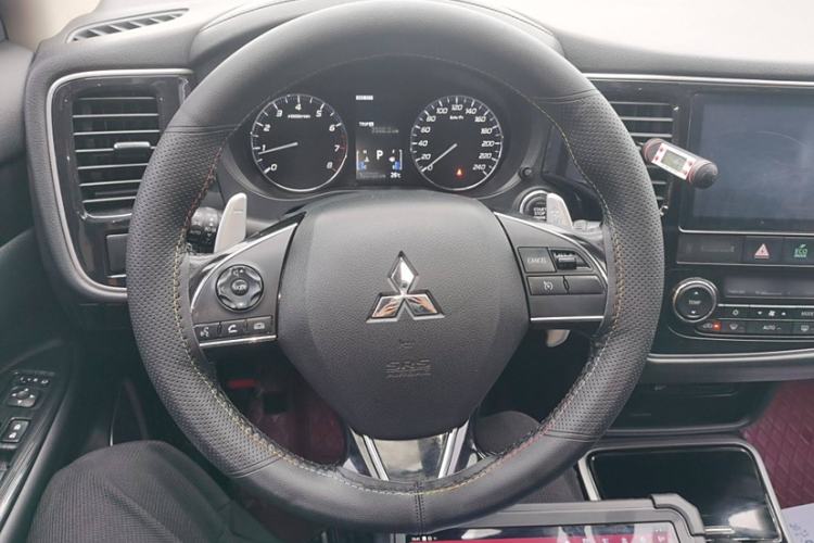 Used Mitsubishi Outlander 2018 2.4L 4x4 Elite Edition 5 Seats
