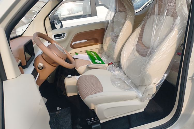 Used Wuling Hongguang MINIEV 2024 3rd Generation 215km Youth Edition
