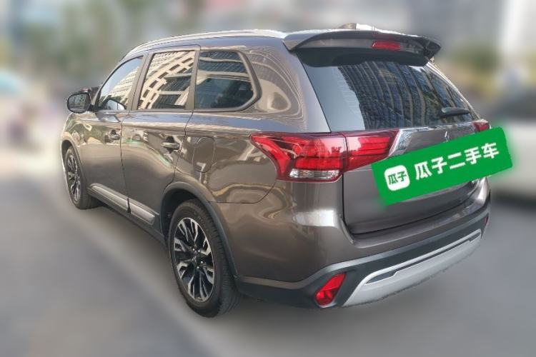 Used Mitsubishi Outlander 2020 2.0L Two-Wheel Drive Enjoyment Version 5 Seats