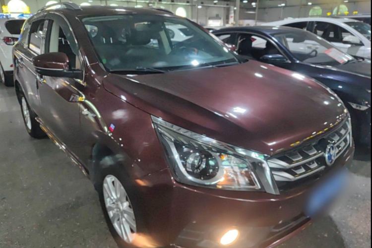 Used Venucia T70 2016 2.0L CVT Smart Edition
