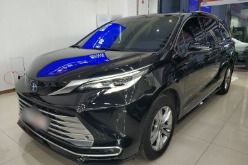 Used Toyota Sienna 2021 2.5L Hybrid Platinum Edition