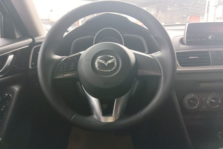 Used Mazda Mazda 3 Axela 2014 Sedan 1.5L Automatic Comfort Model