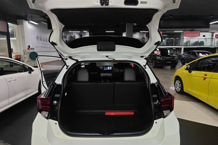 Used Toyota YARiS L 2021 X-Trail 1.5L CVT Luxury Edition