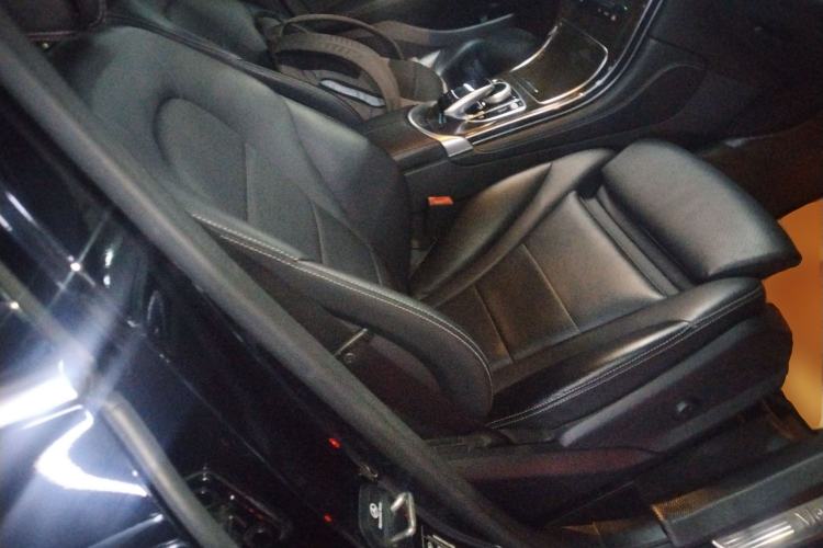 Used Mercedes-Benz GLC 2017 GLC 260 4MATIC Luxury Model