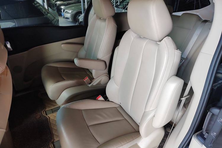 Used Buick GL8 2018 28T Luxury Model China VI Standard
