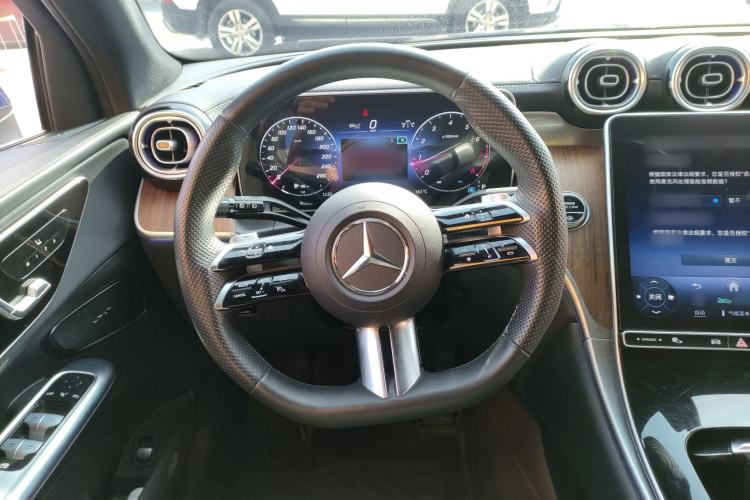 Used Mercedes-Benz GLC 2023 GLC 300 L 4MATIC Dynamic 7-Seater
