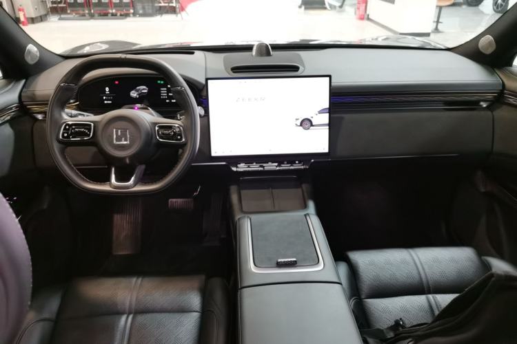 Used Zeekr 7X 2025 100 kWh Long-Range Rear-Wheel Drive with Intelligent Driving Features