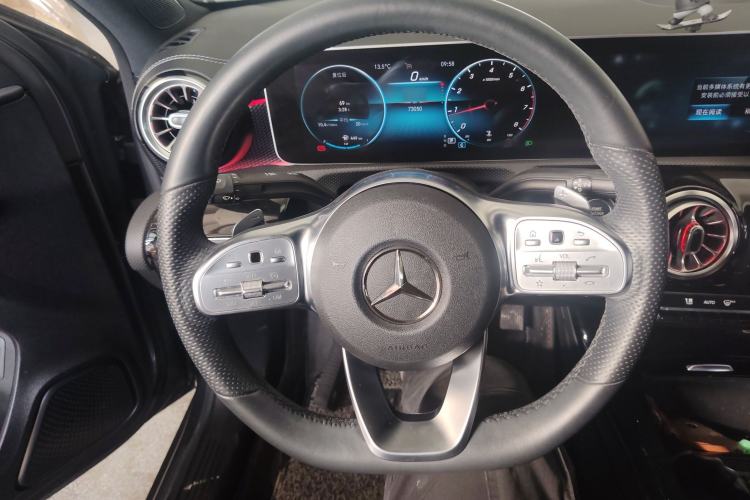 Used Mercedes-Benz A-Class 2020 Restyled A 200 L Sport Sedan Fashion Version

