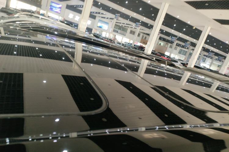 Used Denza D9 2024 DM-i 980 Four-Wheel Drive Prestige Model
