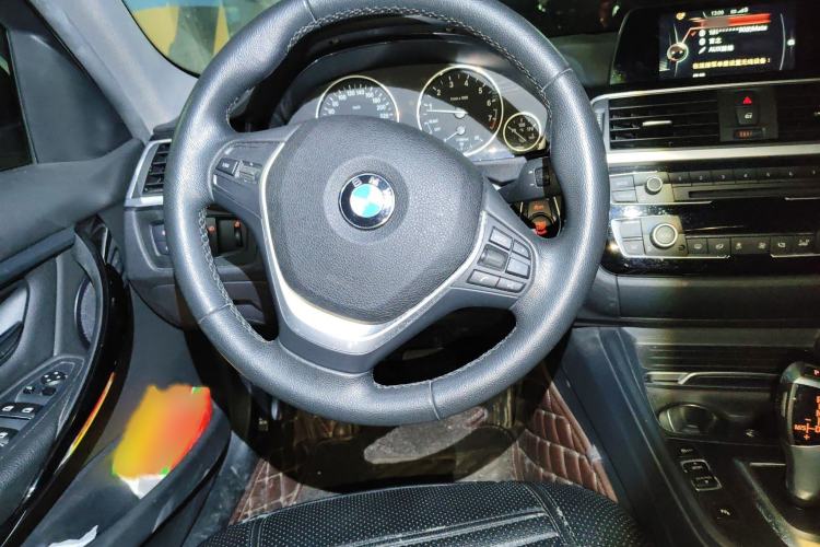 Used BMW 3 Series 2016 320Li Fashion Model
