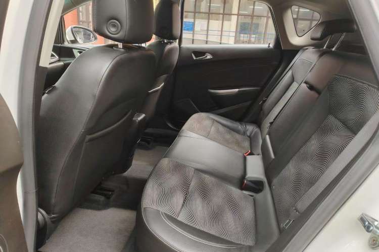 Used Buick GT 2014 XT 1.6L Automatic Fashion Edition
