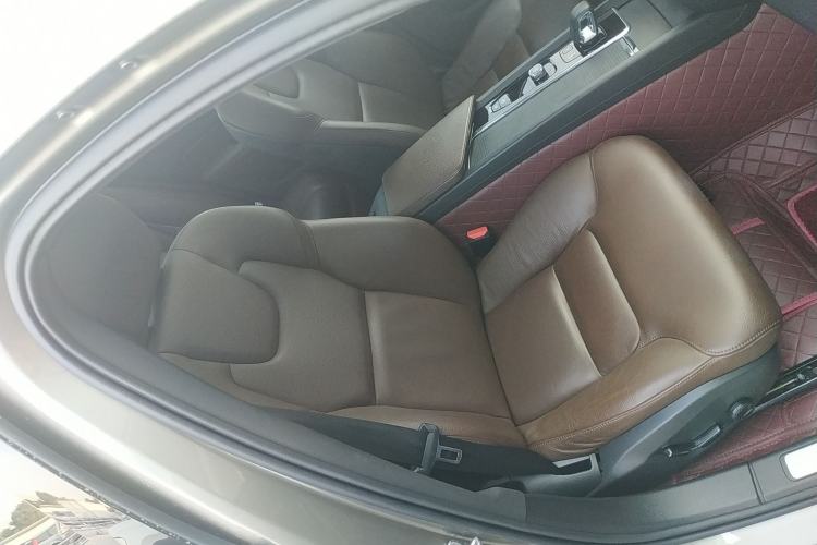 Used Volvo S60 2022 B4 Zhiyi Luxury Edition