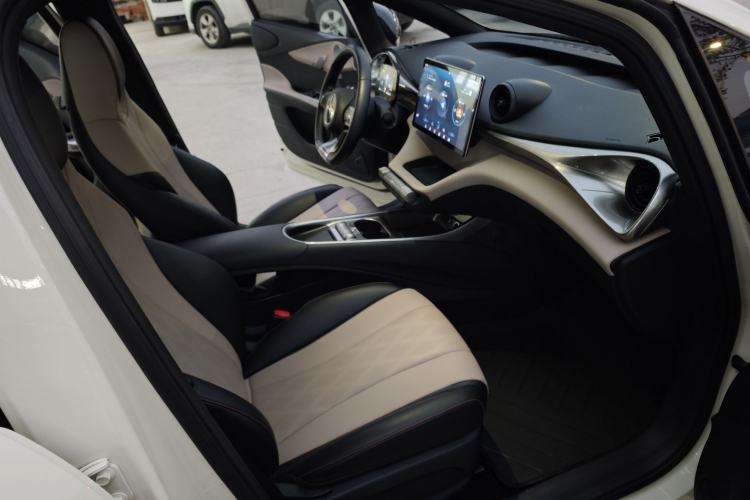 Used BYD Dolphin 2023 420 km Free Version
