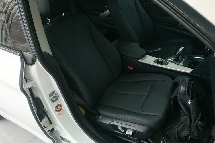 Used BMW 3 Series GT 2017 320i Sport Edition
