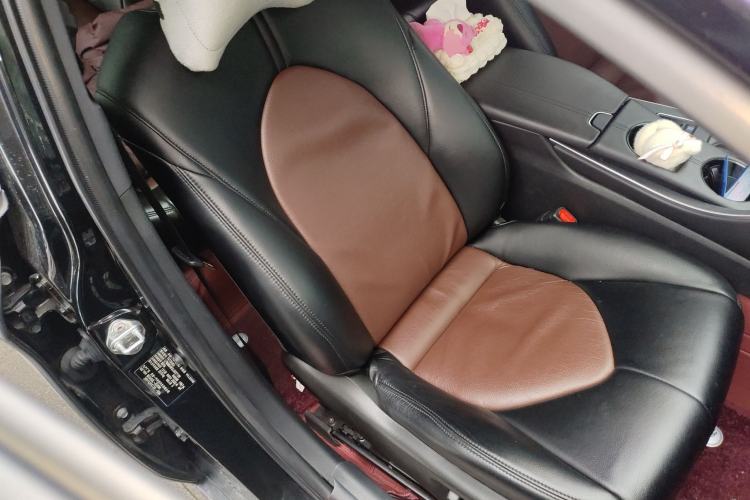 Used Toyota Avalon 2019 2.0L Ambition Edition China VI