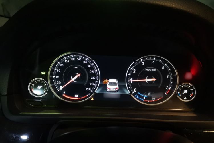 Used BMW 5 Series 2017 525Li Leading Model
